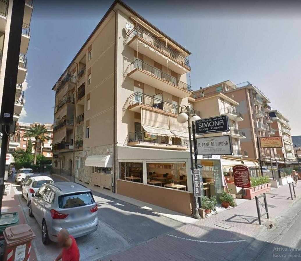 Babyaccommodation Family Experience IV Pietra Ligure Eksteriør bilde